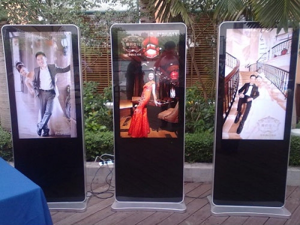 55寸立式落地式液晶網絡廣告機